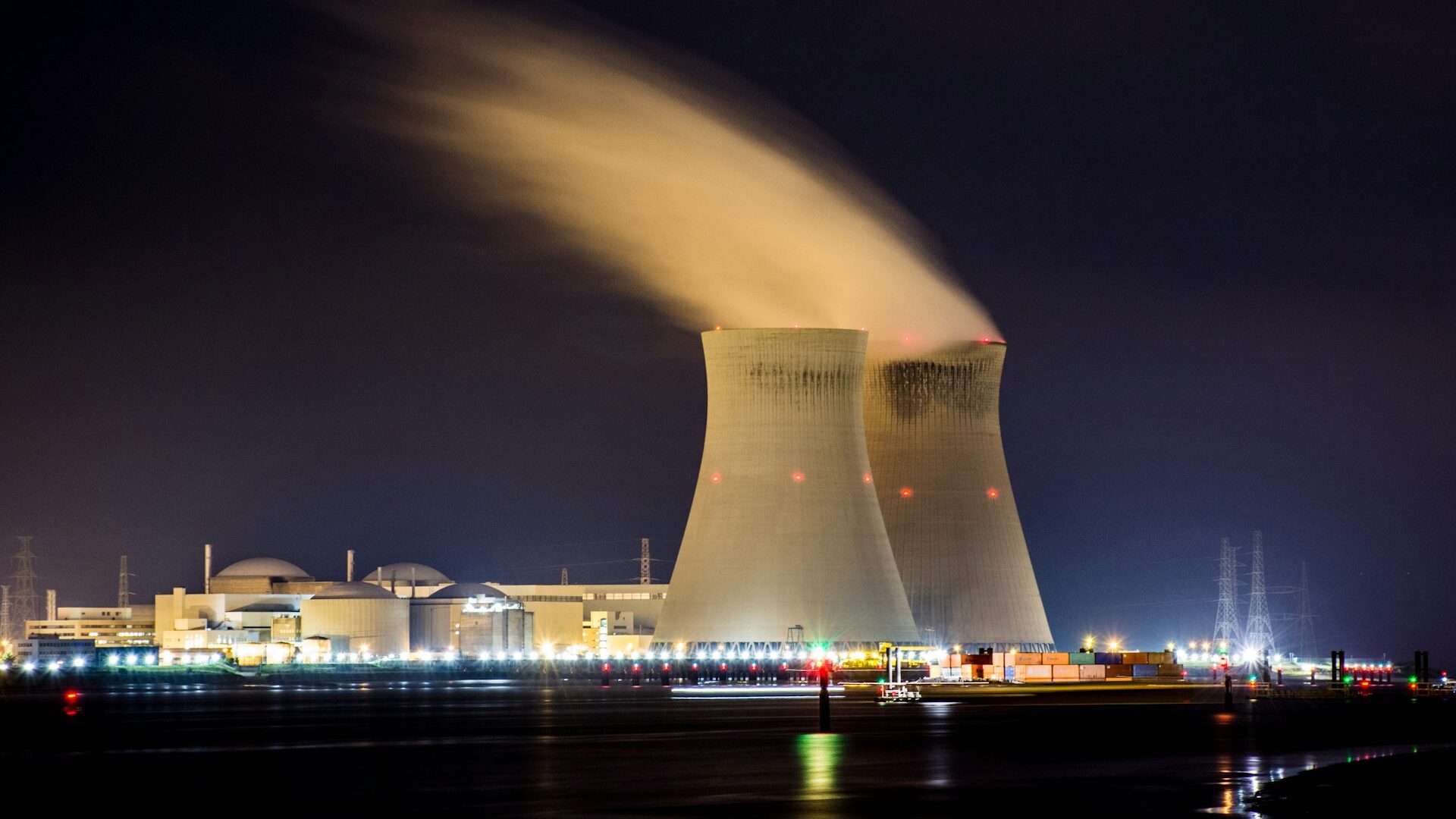 Elektrownia jądrowa. Fot. Pixabay.