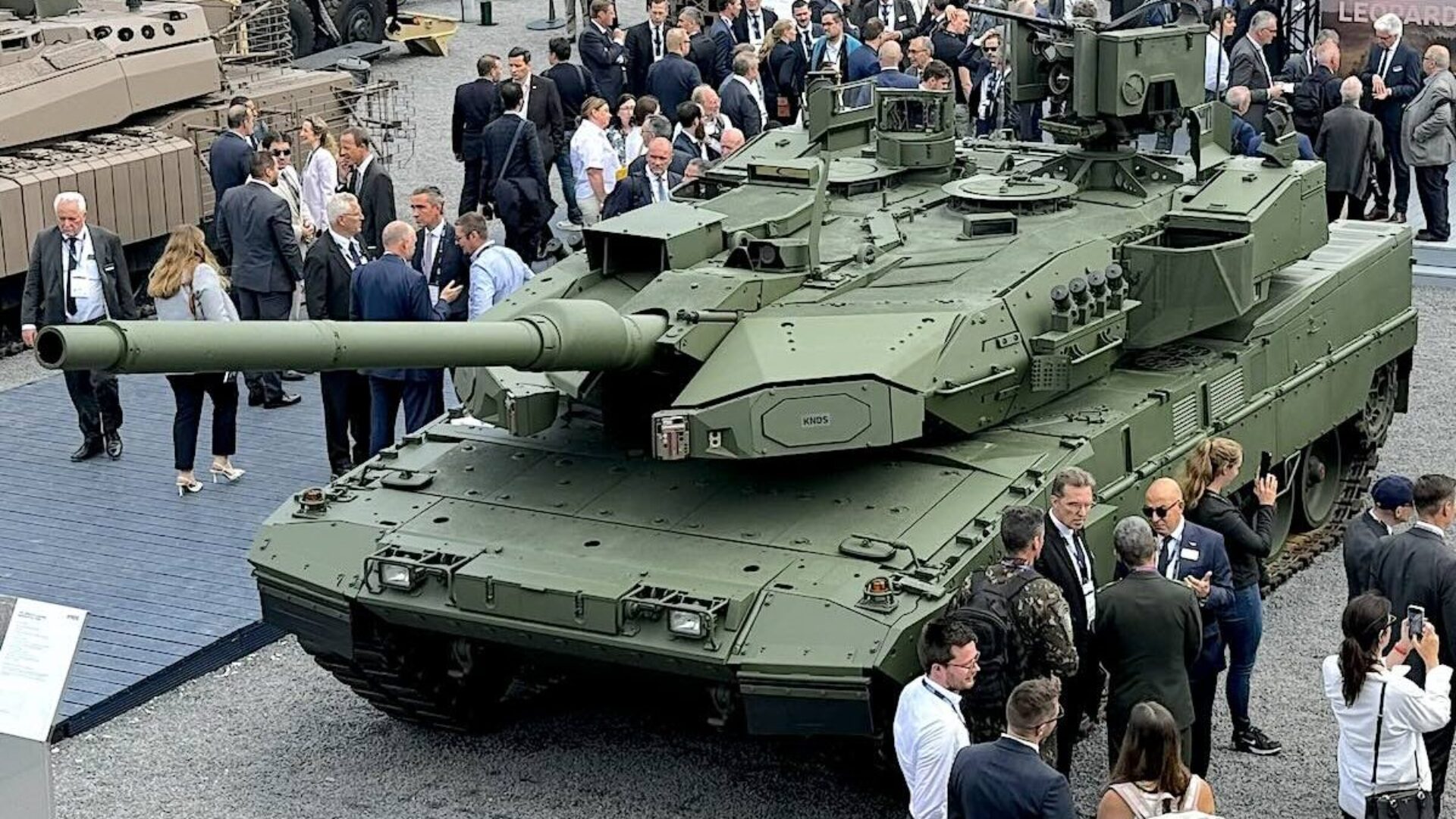 Leopard 2A8. Fot. Militarnyi.